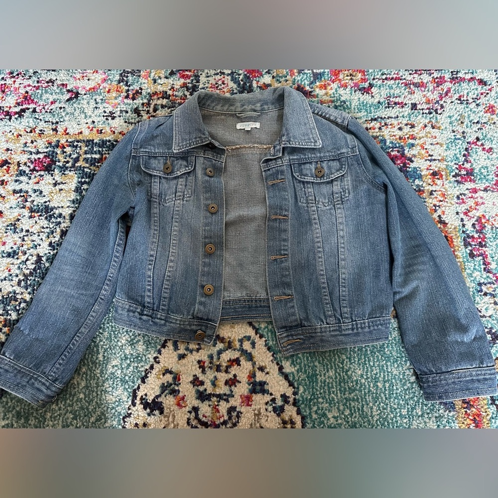 Medium wash cropped denim jacket